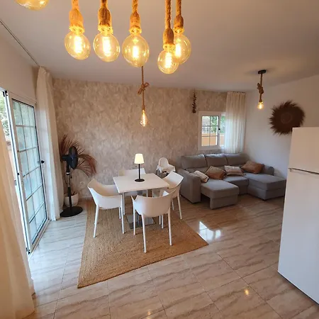 Lägenhet Renove 2 Chambres, Grande Terrasse S-o, Parking Prive