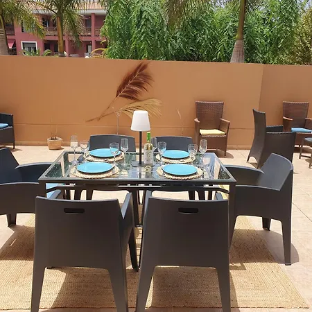 Renove 2 Chambres, Grande Terrasse S-o, Parking Prive