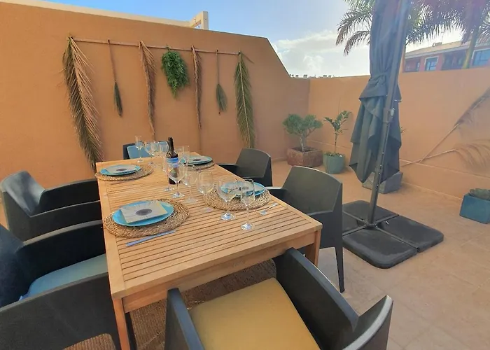 Renove 2 Chambres, Grande Terrasse S-o, Parking Prive Et Piscine Chauffee Διαμέρισμα