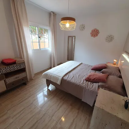 Renove 2 Chambres, Grande Terrasse S-o, Parking Prive Apartamento *